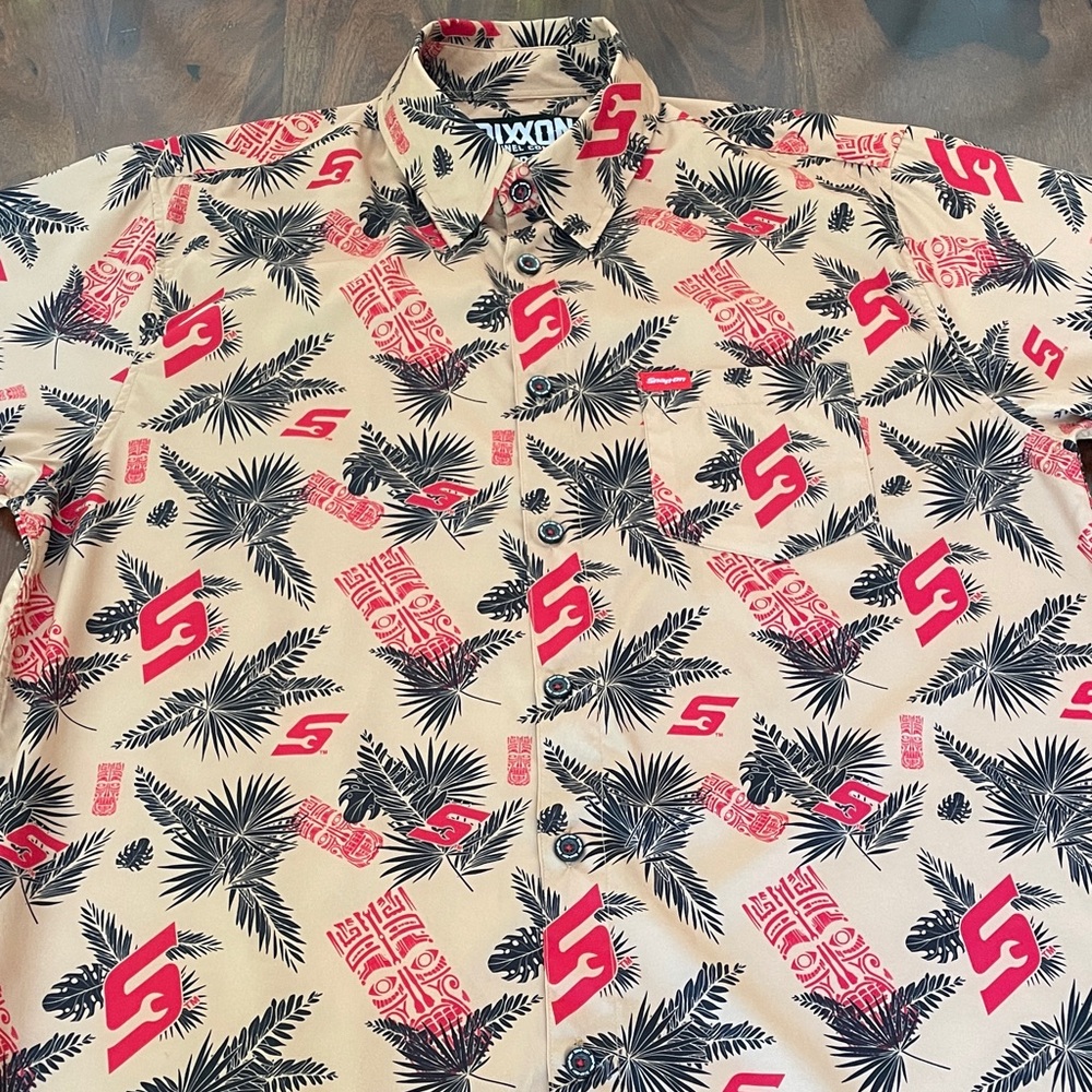 DIXXON Limited Edition Snap-on Hawaiian Button Down Shirt Men’s Large